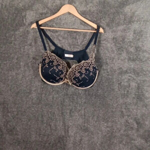 Cacique lace wire women's bra size 42D